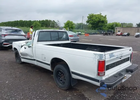 1993 Chevrolet S Truck S10 из США, поврежденный, VIN 1GCCS19R3P0105429